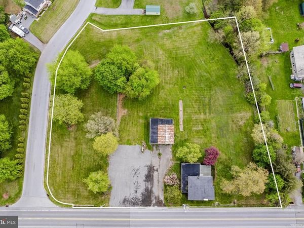 1290 READING ROAD , MOHNTON, PA 19540
