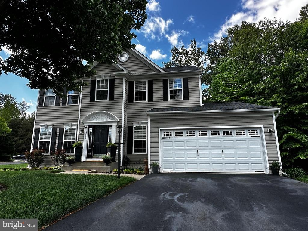 5739 Fincastle Drive , Manassas, VA 20112 Main Photo