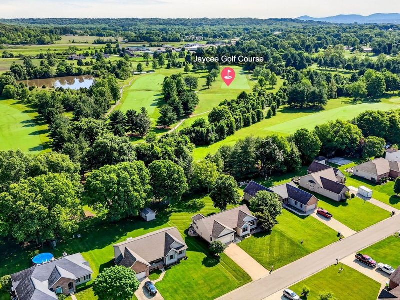 886 Golfview Drive, Chillicothe, OH 45601 Photo 12