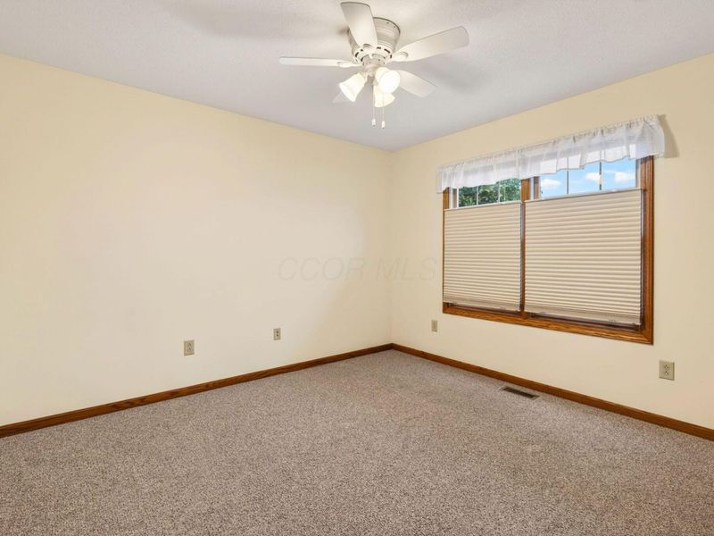 886 Golfview Drive, Chillicothe, OH 45601 Photo 26