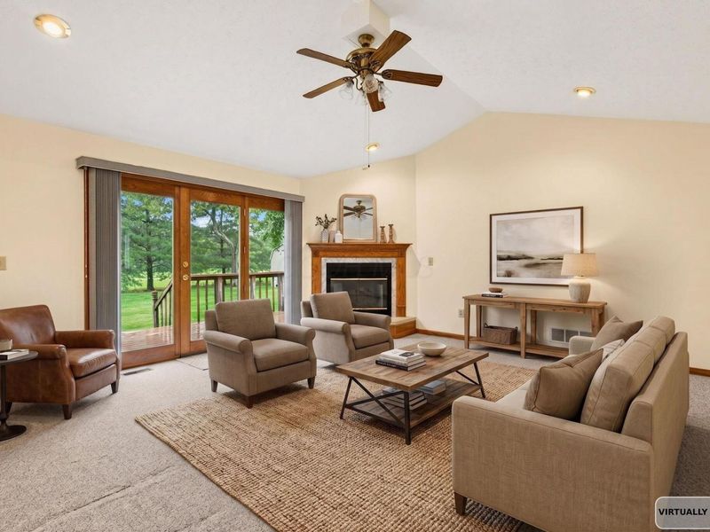 886 Golfview Drive, Chillicothe, OH 45601 Photo 9