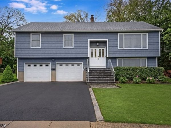 9 Arthur Ter, Livingston, NJ 07039