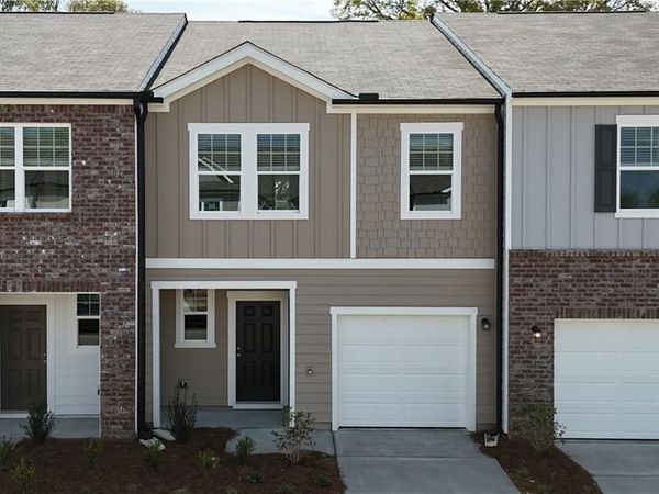 1103 Lucienne Boulevard , Auburn, GA 30011