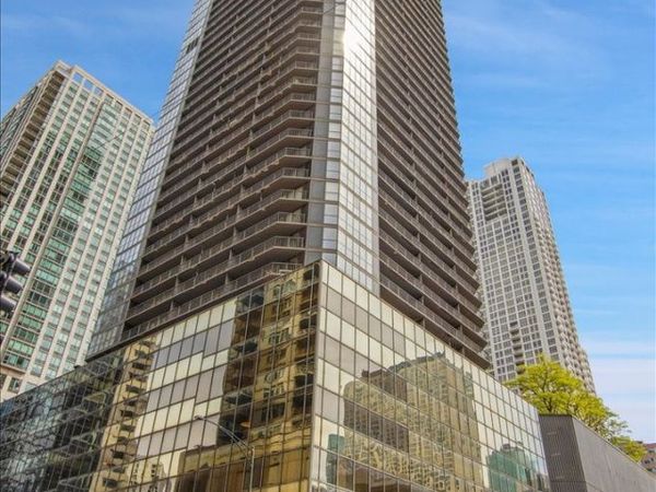 10 E Ontario Street , Unit 905, Chicago, IL 60611
