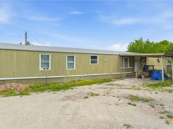 112 Cresthill Causeway , Kyle, TX 78640