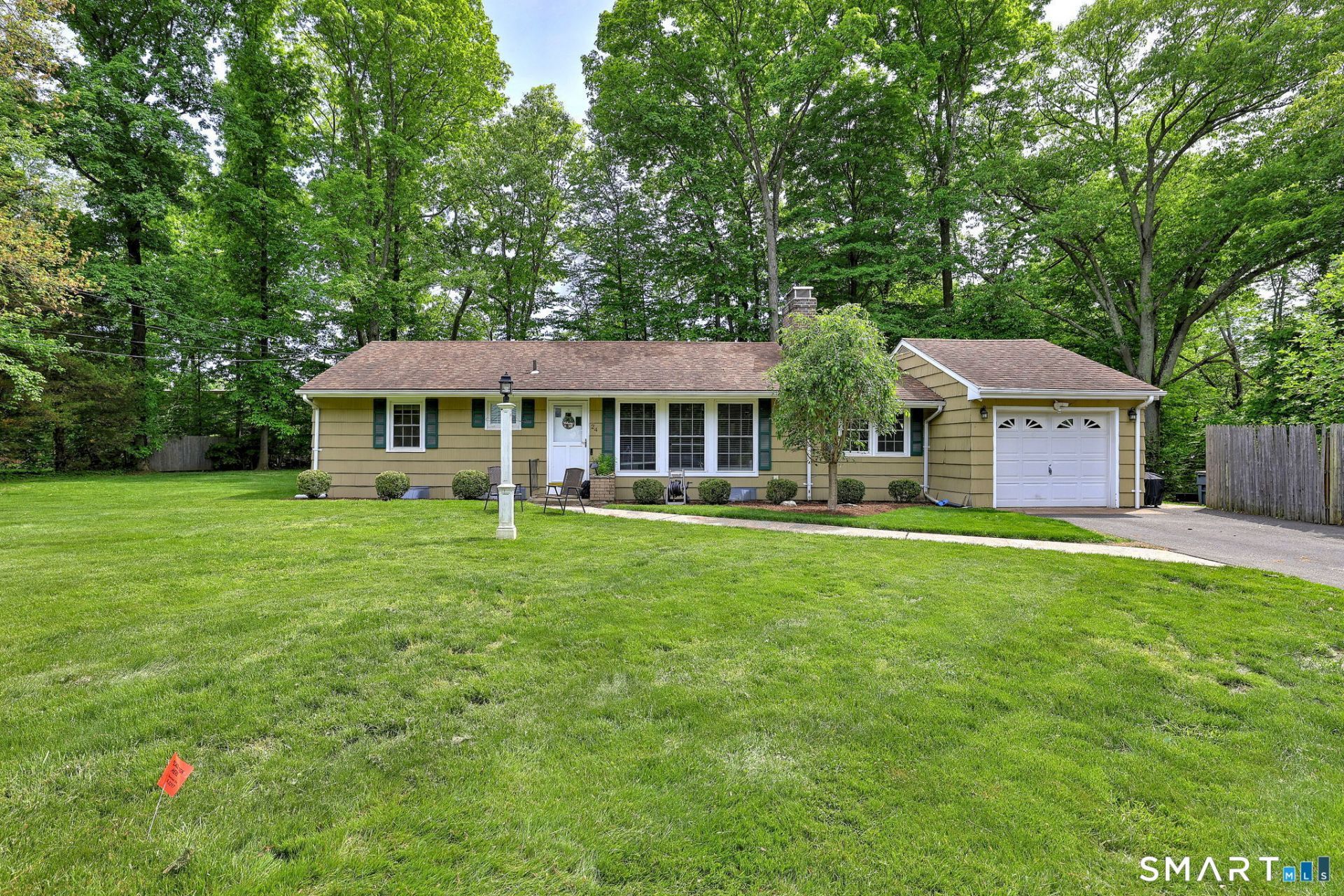 24 Hubbard, North Branford, CT 06471 Main Photo