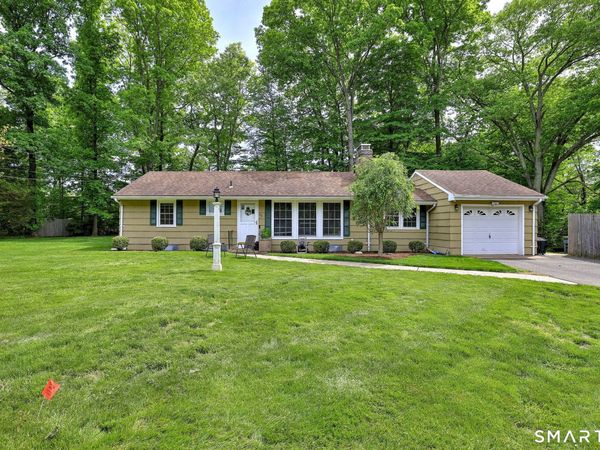 24 Hubbard, North Branford, CT 06471