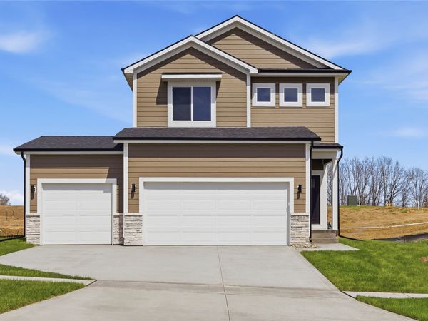 1488 S 91st Street, West Des Moines, IA 50266