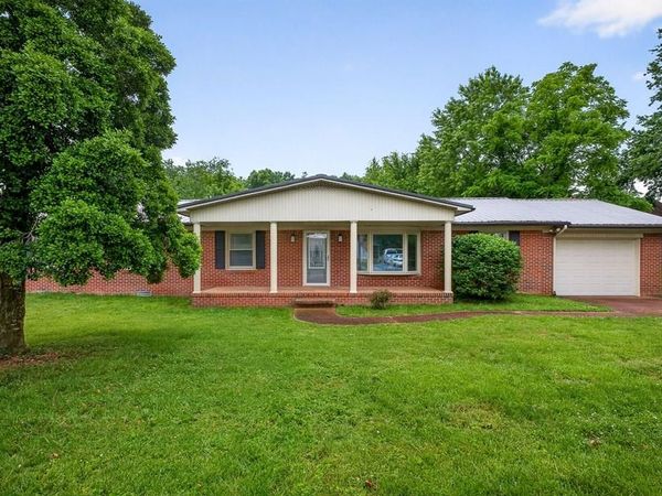 1115 Patrick St, Cookeville, TN 38501