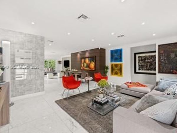 721 Bird Rd , Coral Gables, FL 33146