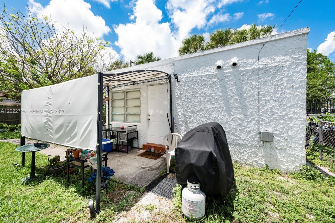 4217 SW 2nd Ter , Miami, FL 33134 Photo