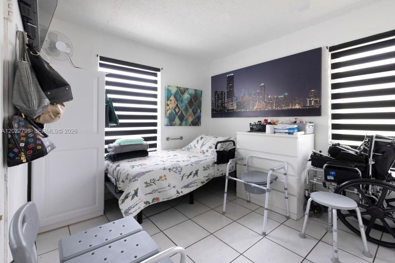 4217 SW 2nd Ter , Miami, FL 33134 Photo