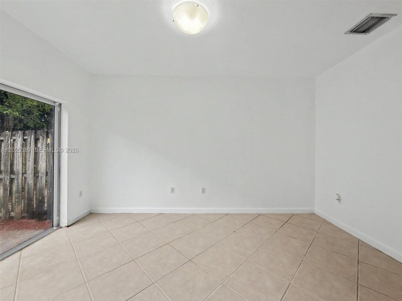 9267 SW 220th Ter , Cutler Bay, FL 33190 Photo