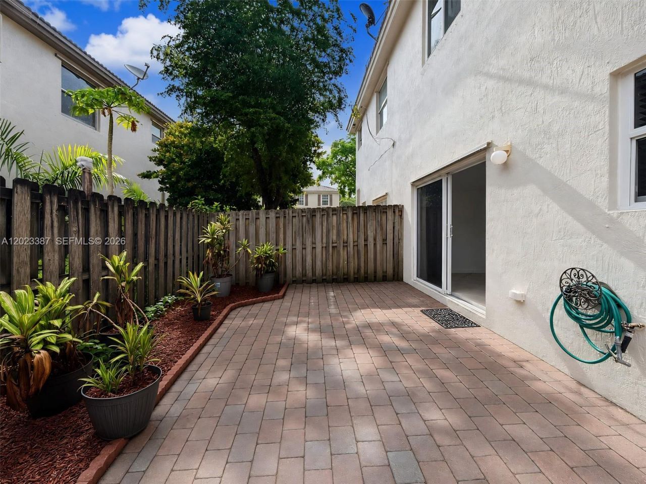 9267 SW 220th Ter , Cutler Bay, FL 33190 Photo