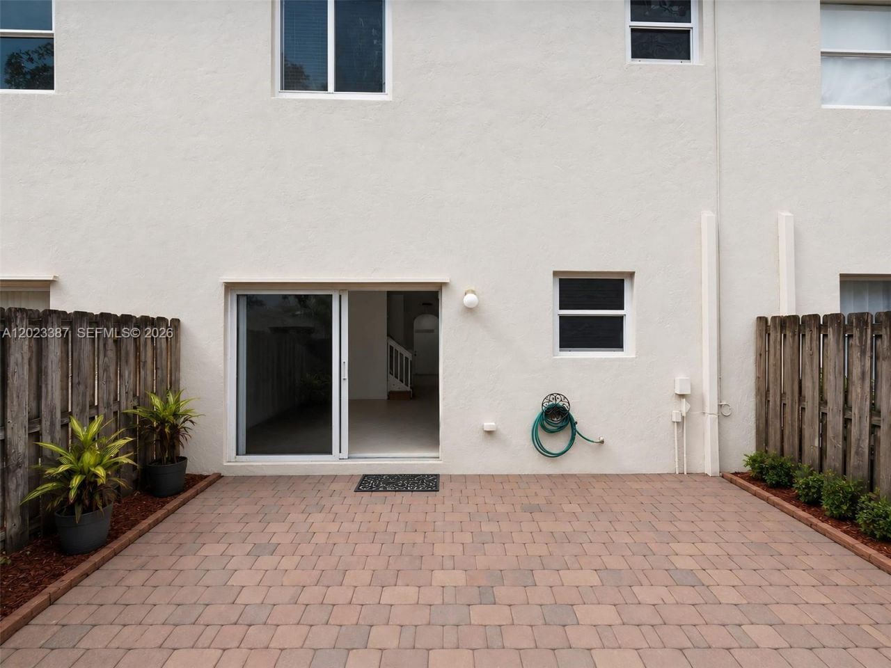 9267 SW 220th Ter , Cutler Bay, FL 33190 Photo