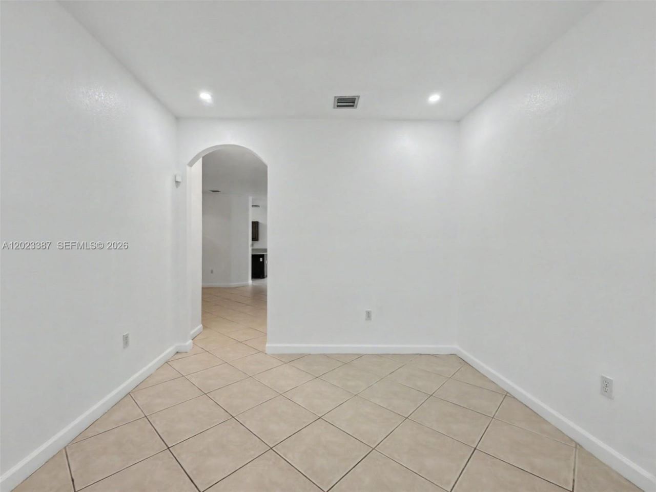 9267 SW 220th Ter , Cutler Bay, FL 33190 Photo