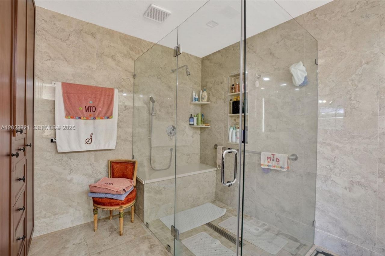 8461 SW 68th St Rd , Miami, FL 33143 Photo