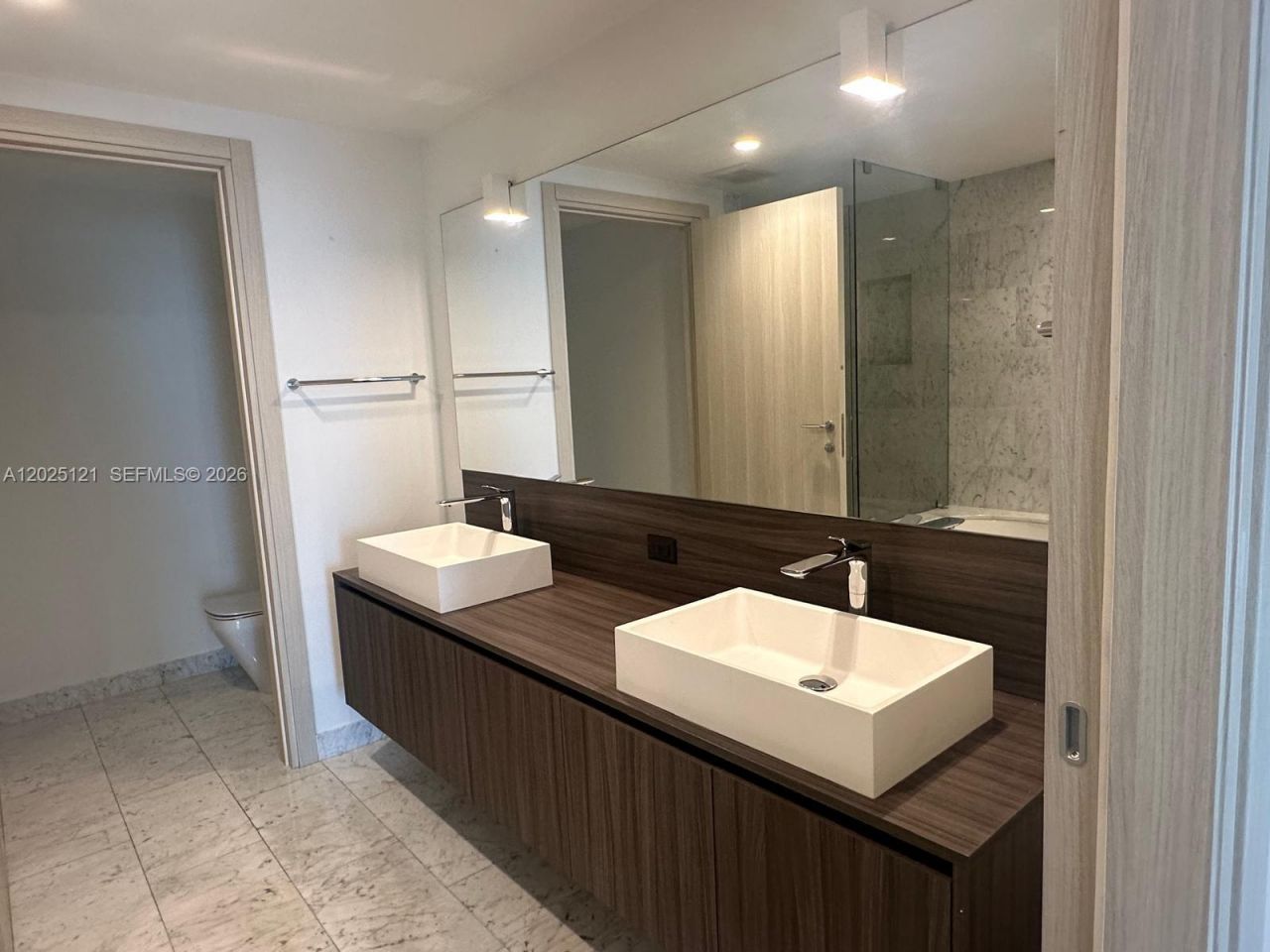 1000 Brickell Plz , Unit 4503, Miami, FL 33131 Photo