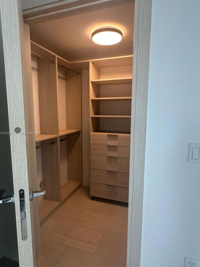 1000 Brickell Plz , Unit 4503, Miami, FL 33131 Photo
