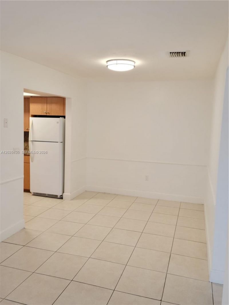 11960 NE 19th Dr , Unit 16, North Miami, FL 33181 Photo