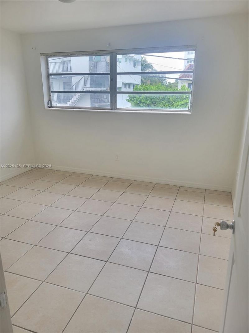 11960 NE 19th Dr , Unit 16, North Miami, FL 33181 Photo