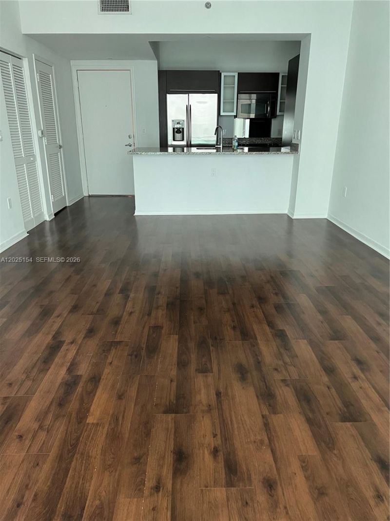 950 Brickell Bay Dr, Unit 2303, Miami, FL 33131 Photo