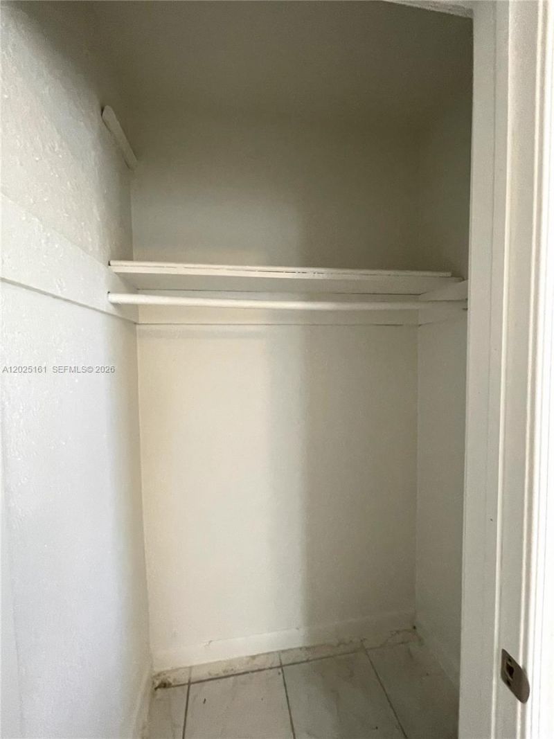 1321 NW 28th St, Miami, FL 33142 Photo