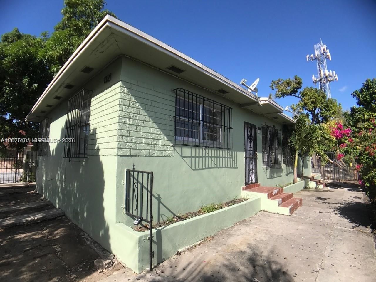 1321 NW 28th St, Miami, FL 33142 Photo