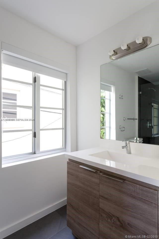 1450 Meridian Ave, Unit 201, Miami Beach, FL 33139 Photo