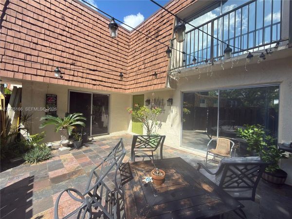 8901 Orange Grove Dr , Unit D-24, Davie, FL 33324