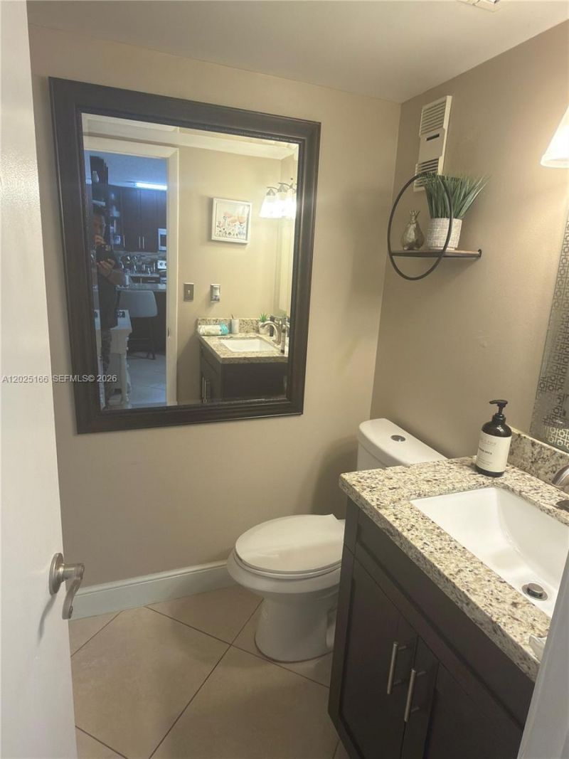 8901 Orange Grove Dr , Unit D-24, Davie, FL 33324 Photo