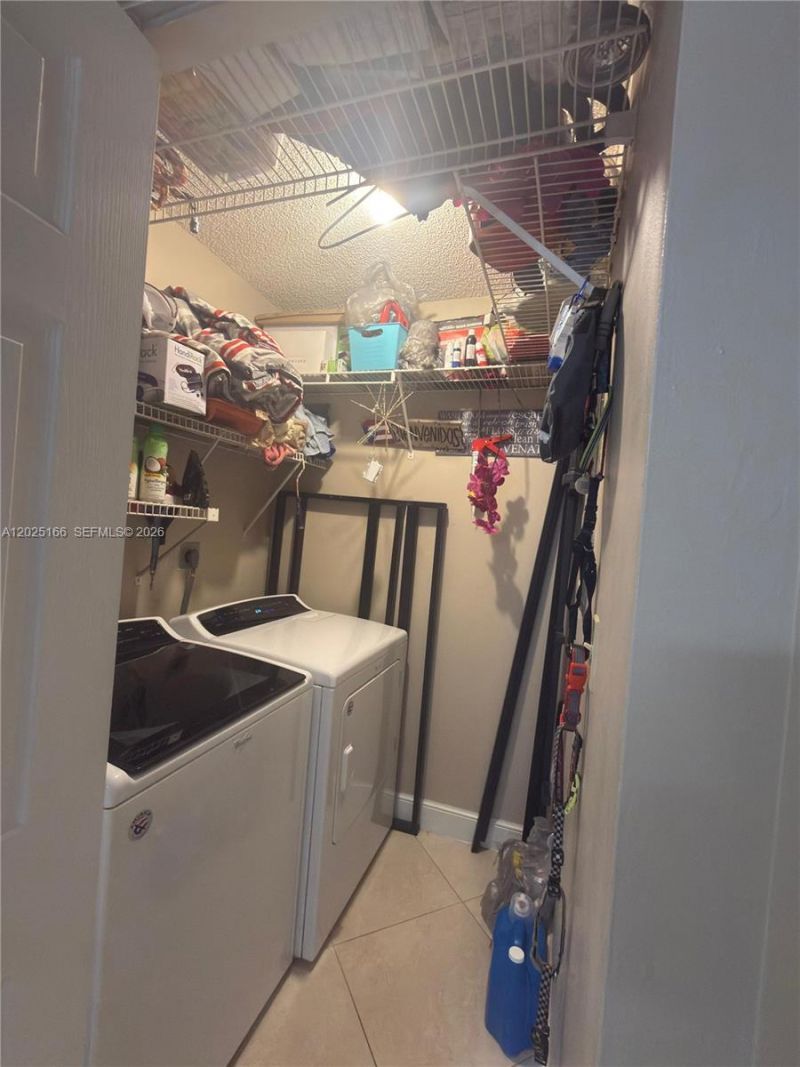 8901 Orange Grove Dr , Unit D-24, Davie, FL 33324 Photo