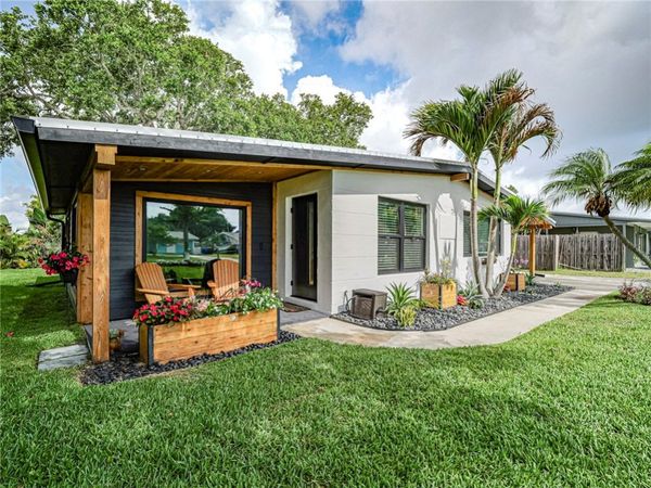 1611 4th Avenue, Vero Beach, FL 32960