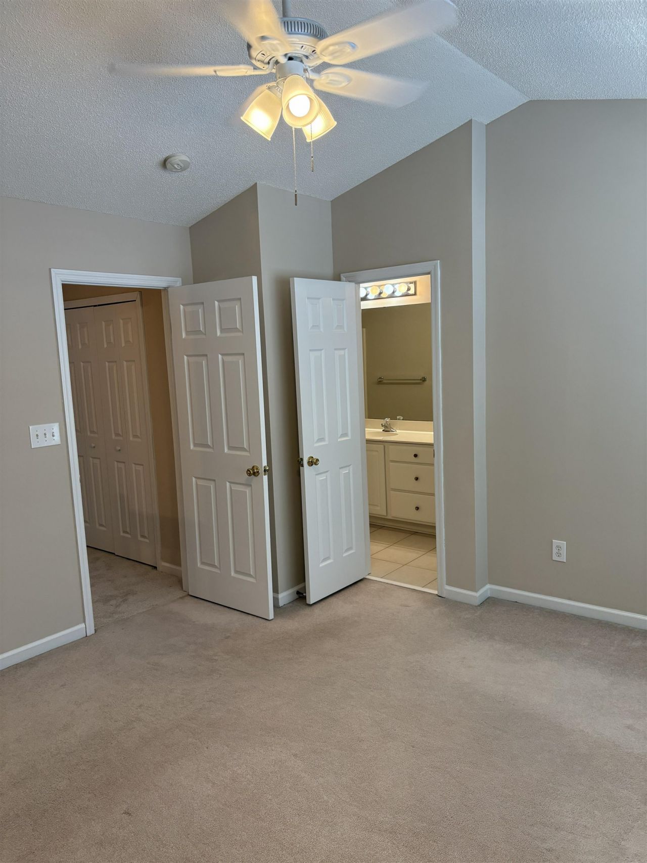 649 Wilshire Ln.  Photo 11