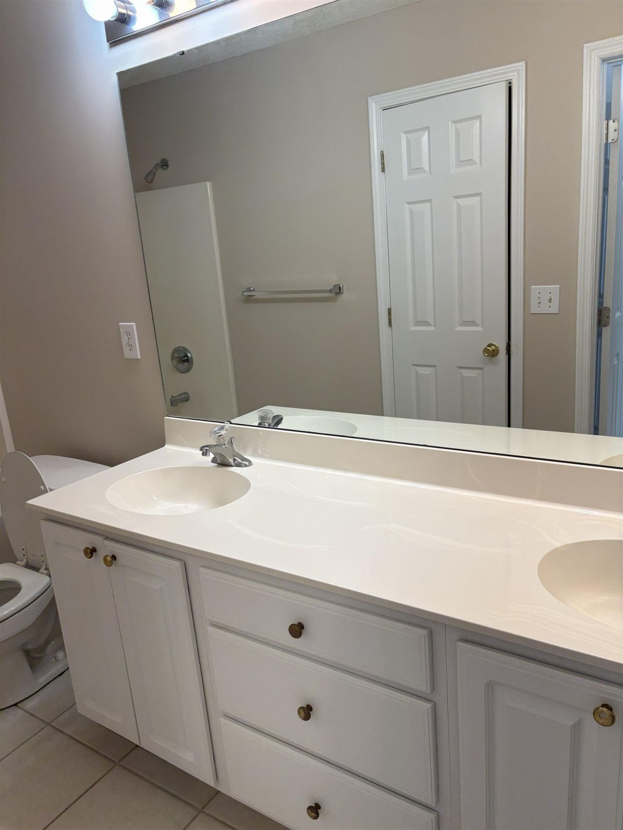 649 Wilshire Ln.  Photo 12