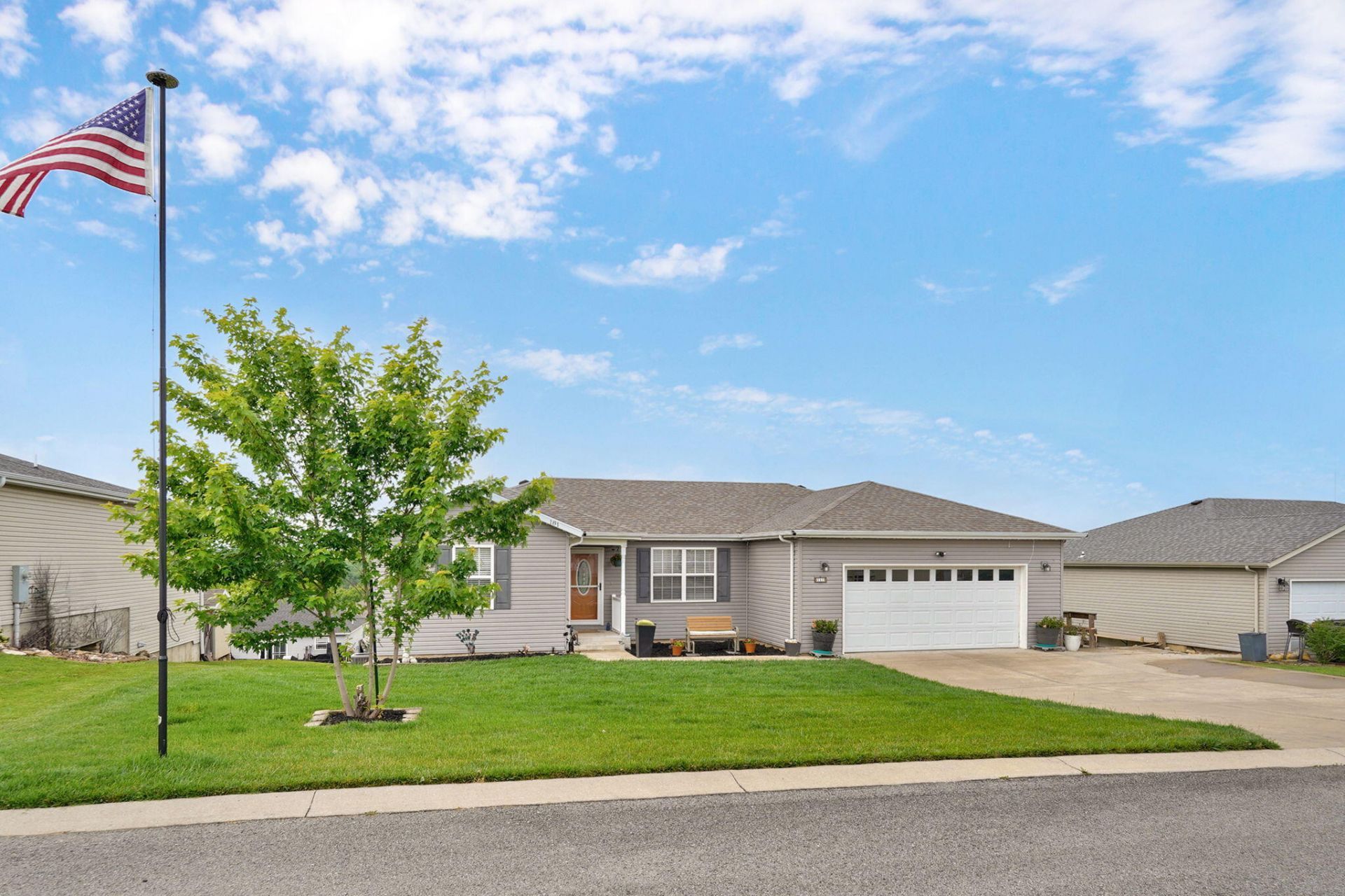 181 Ponderosa Pine Court, Hollister, MO 65672 Main Photo