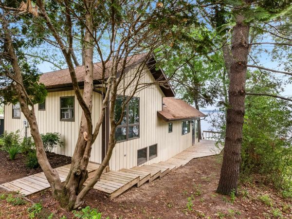 N4826 N Lakeshore Drive, Green Lake, WI 54941