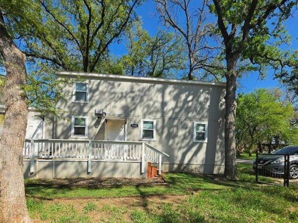 7202 Base Street , Unit A, Azle, TX 76020