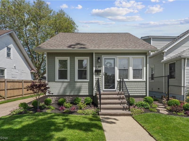 439 Independence Street, Fairport Harbor, OH 44077 Photo 1