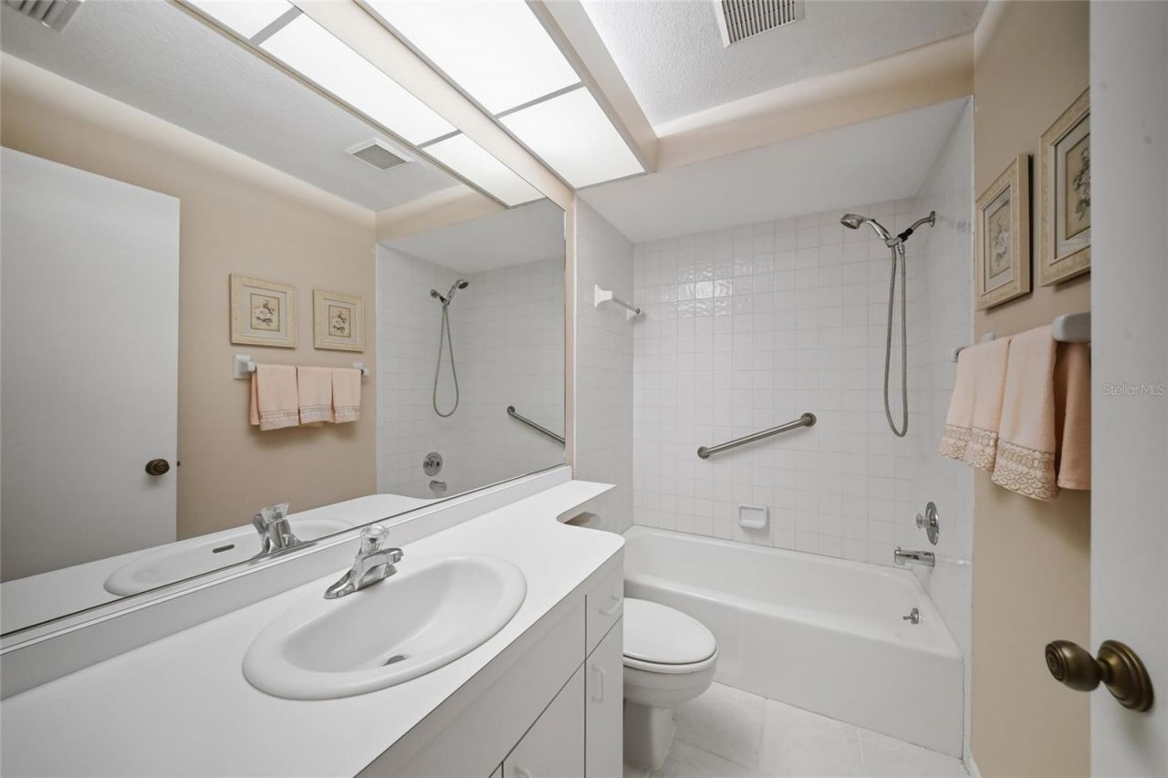 5807 Garden Lakes Palm, Bradenton, FL 34203 Photo