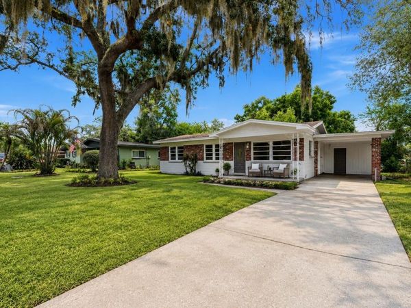 7815 PINE HILL DRIVE, TAMPA, FL 33617