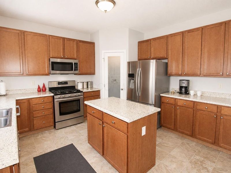 4879 Shallowford Loop, Grove City, OH 43123 Photo 12