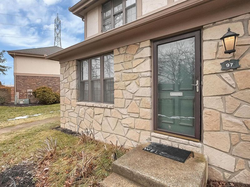 97 Stornoway Drive W, Columbus, OH 43213 Photo 14