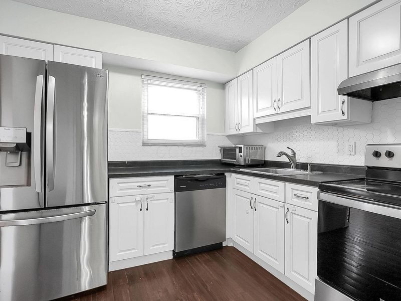 97 Stornoway Drive W, Columbus, OH 43213 Photo 34