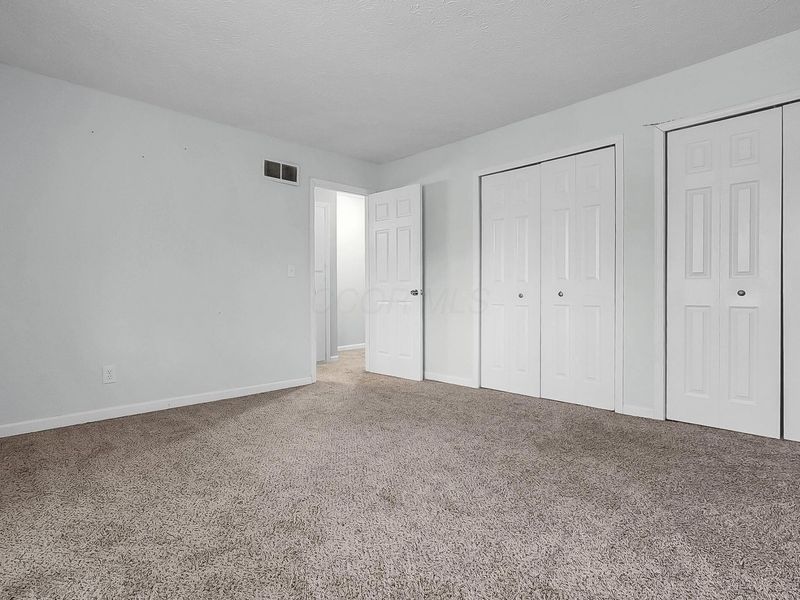 97 Stornoway Drive W, Columbus, OH 43213 Photo 36