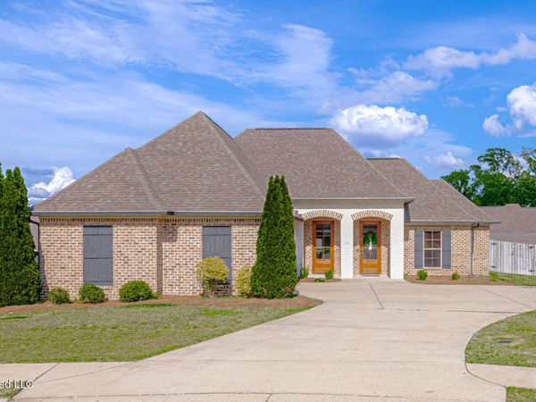 308 Logan Court, Canton, MS 39046