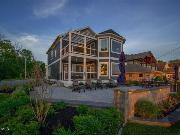 1316 New York 9P, Saratoga, NY 12866