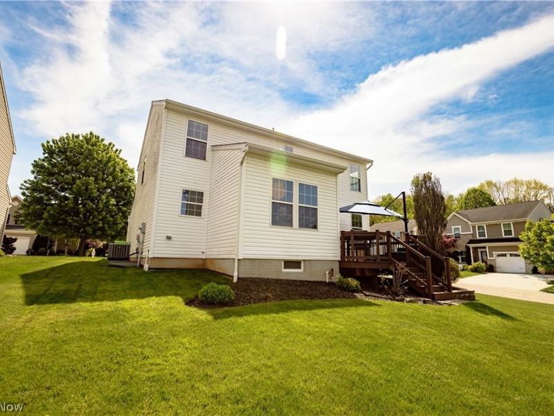 592 Eastglen Circle, Tallmadge, OH 44278 Photo 3