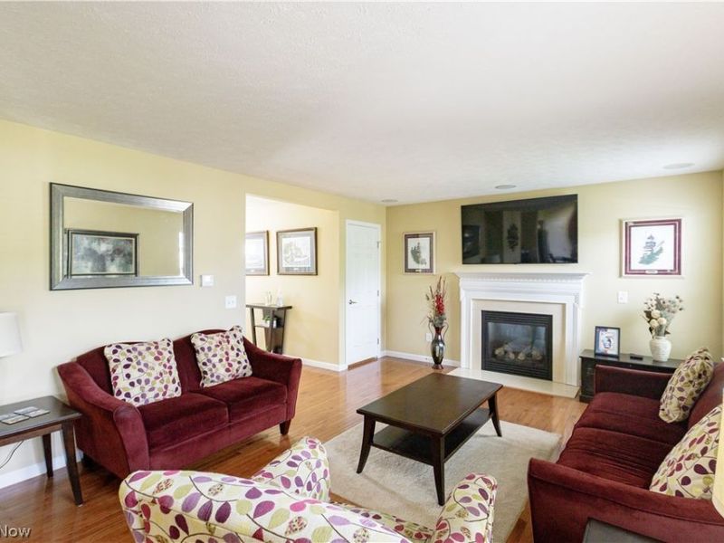 592 Eastglen Circle, Tallmadge, OH 44278 Photo 6