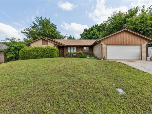 9712 Willow Wind Drive, Midwest City, OK 73130